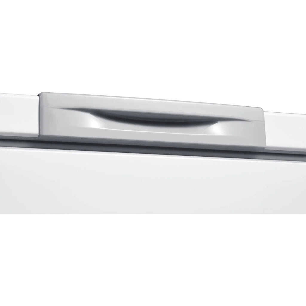 Midea 7.0 Cu. Ft. Chest Freezer, White D9738