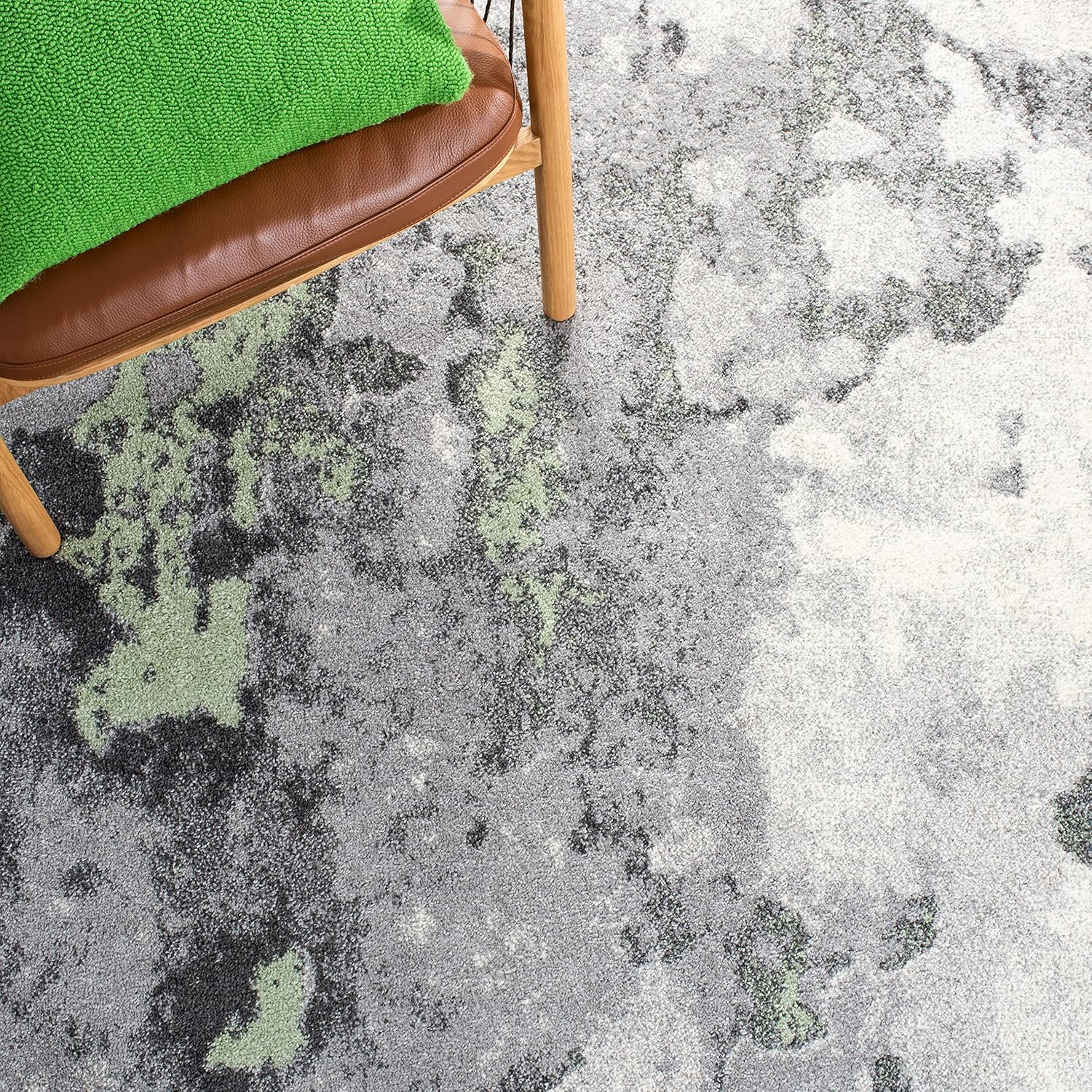 SAFAVIEH Adirondack Collection Area Rug 4' Square Green & Grey V2261
