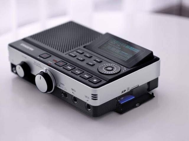 Sangean DAR-101 Digital MP3 Recorder (Black) D478