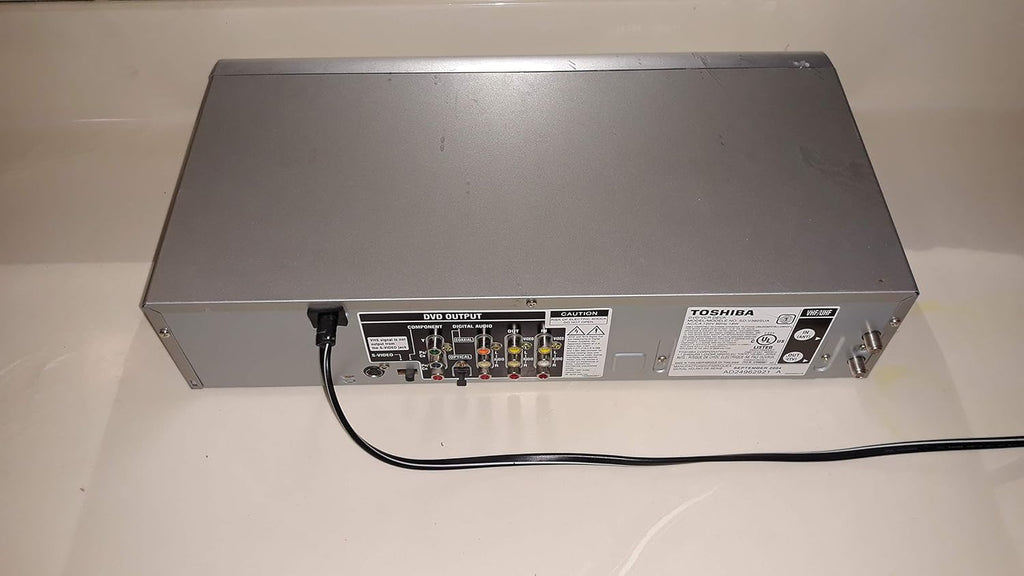 Toshiba SD-V392 DVD/VCR Combo, Silver H3886
