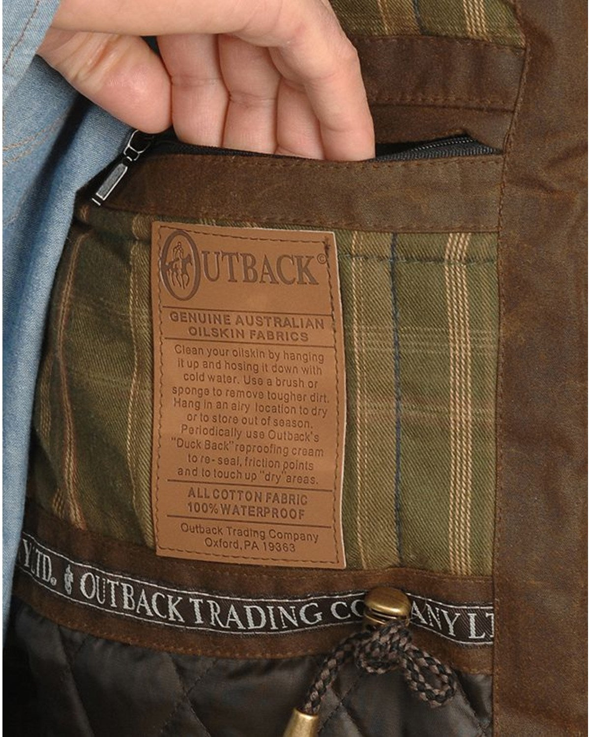 Outback Trading Co Men's Deer Hunter Oilskin Vest Brown Medium U91352