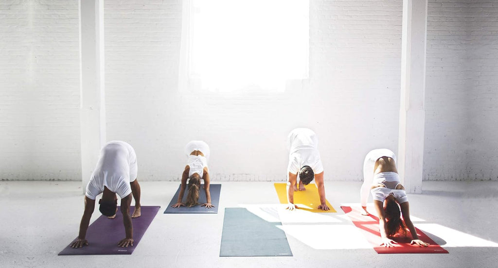 B Yoga Black Traveller Mat R321