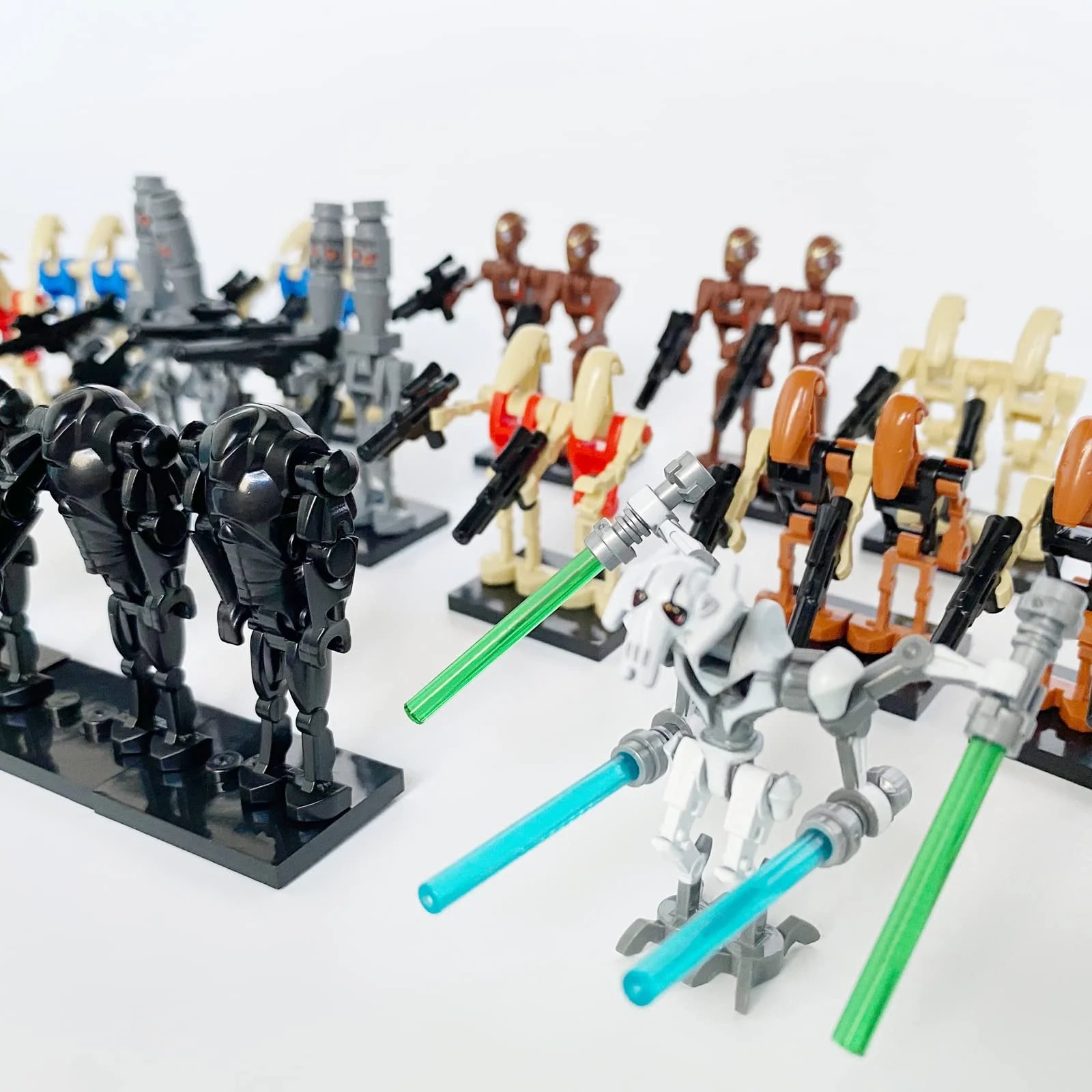 28 Pcs Space Wars Action Figures Building Blocks Sets with General Grievous and Battle Droids Y235