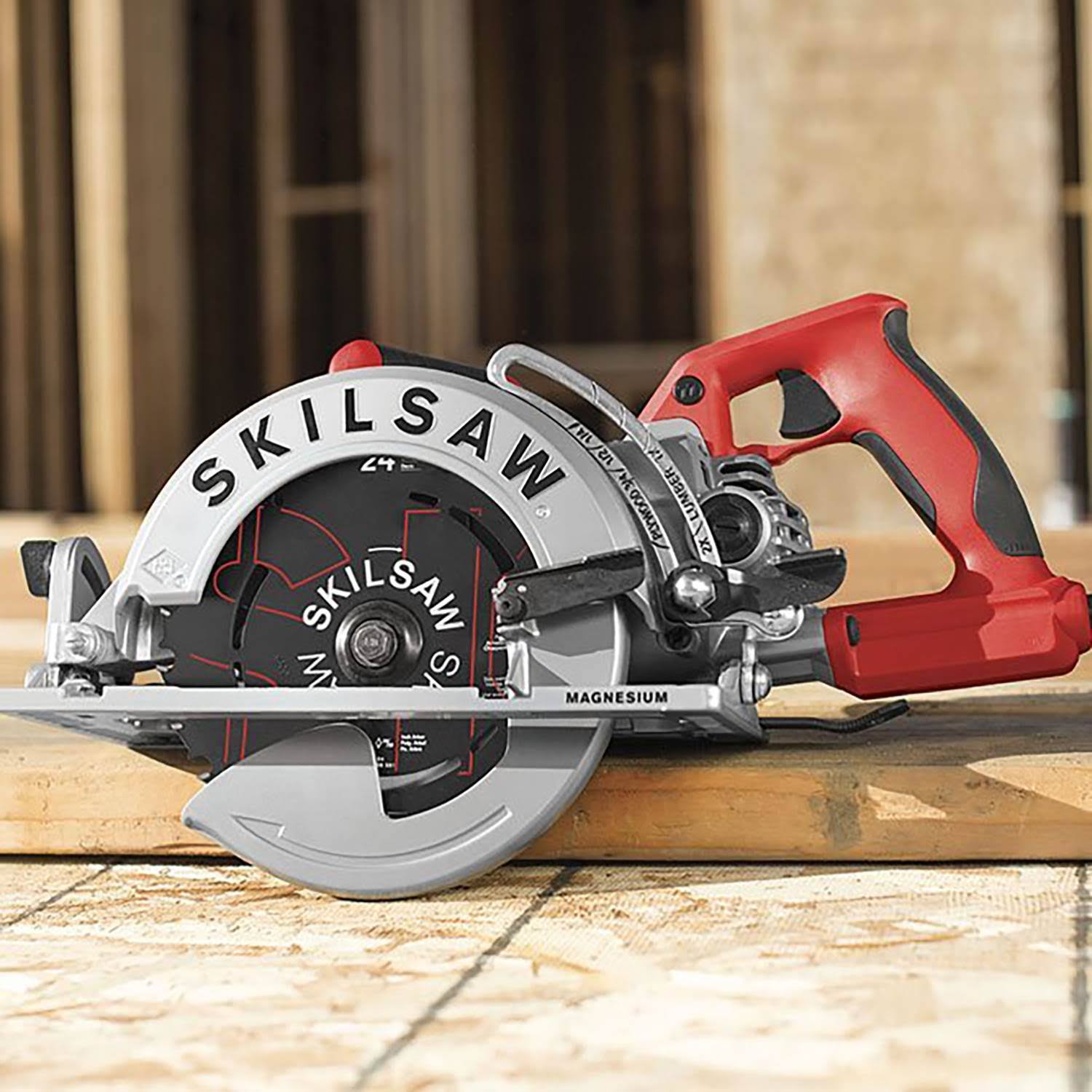 Skilsaw 15-Amp Worm Drive Corded Circular Saw C791799