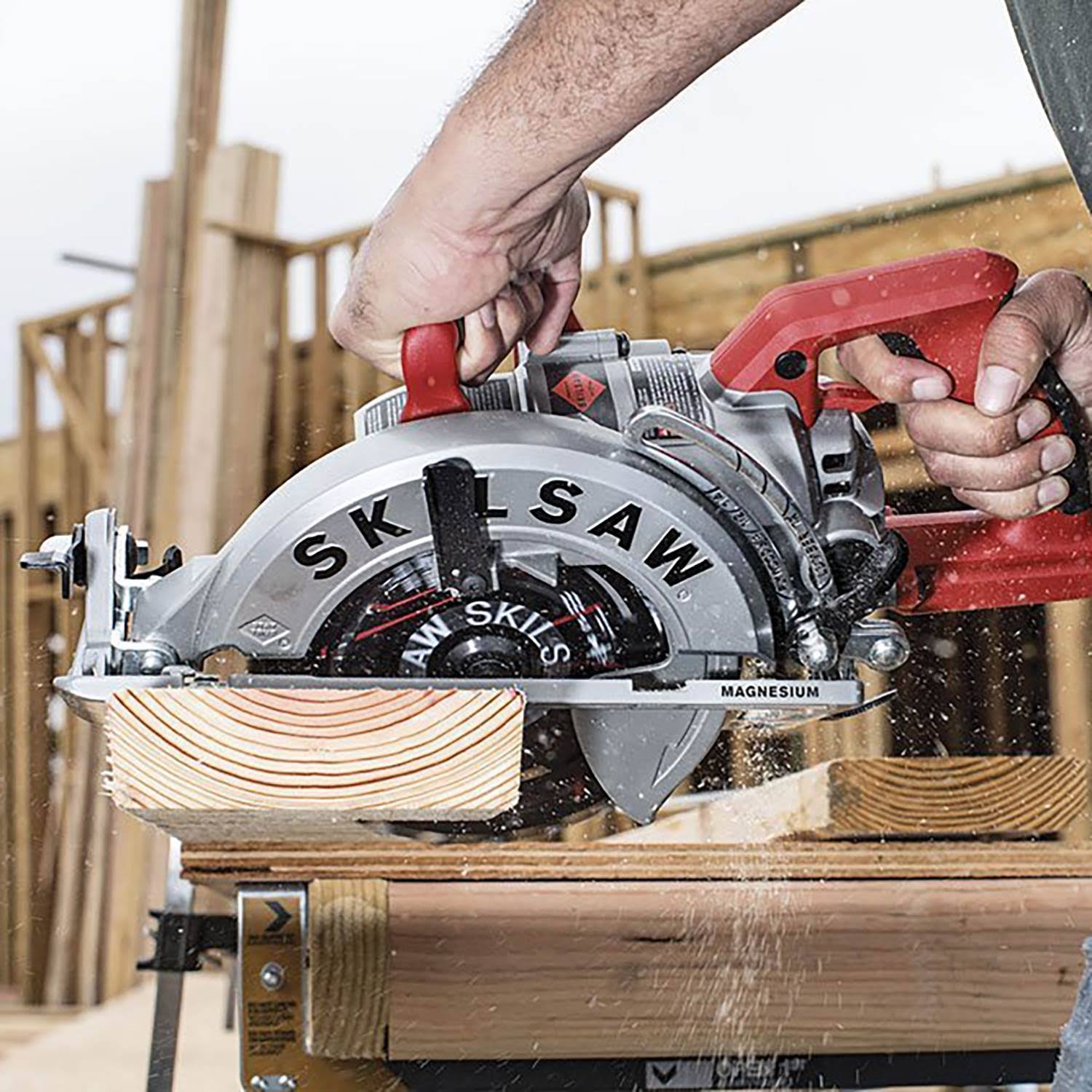 Skilsaw 15-Amp Worm Drive Corded Circular Saw C791799