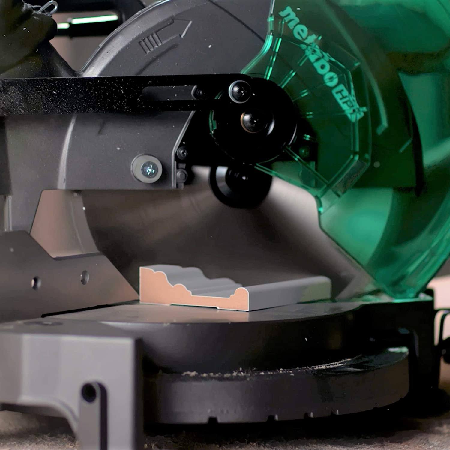 Metabo HPT C10FCGSM 15 Amp 10x22 Compound Miter Saw B32765