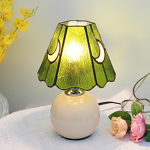 Mushroom Stained Glass Table Lamp with E26 Bulb D666780