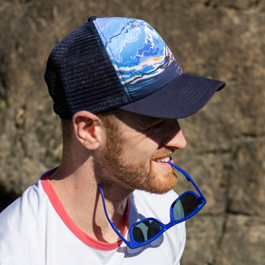 Into the Blue Trucker T4 o1
